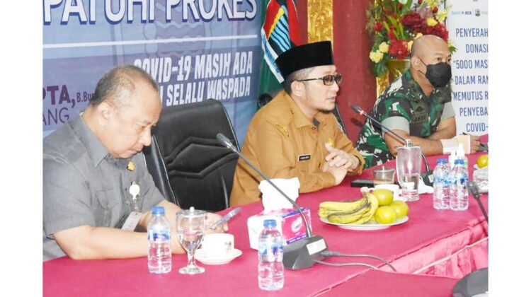 PERSIAPAN RAMADHAN— Wali Kota Padang Hendri Septa menggelar pertemuan khusus bersama unsur Forkopimda di kediaman resminya, Jalan A. Yani No.11, Selasa (22/3), membahas persiapan menyambut kedatangan bulan suci Ramadhan.