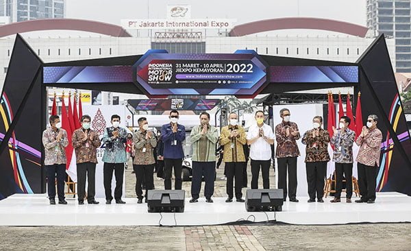 PLN Siapkan Listrik Hijau untuk Industri EV yang Kembangkan Pabrik di Indonesia 1 - PT PLN (Persero) siap memasok listrik hijau bagi produsen kendaraan listrik ( electric vehicle /EV) yang membangun pabrik di Indonesia.