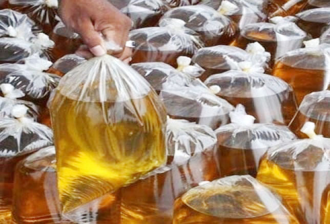 Ilustrasi--Minyak goreng.