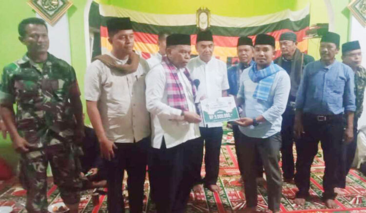 KUNJUNAGAN—Wakil Bupati Padangpariaman Rahmang bersama rombongan melakuka kunjungan Tim Safari Ramadhan (TSR) khusus ke Surau Ungku Kari Lapau Gajah Korong Lansano Nagari Sikucur, Kecamatan V Koto Kampung Dalam.