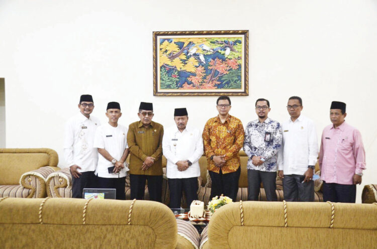 ANTI KORUPSI— Bupati Agam Andri Warman  mengharapkan program desa anti korupsi dari KPK bisa membantu perangkat desa dan masyarakat memberantas korupsi.