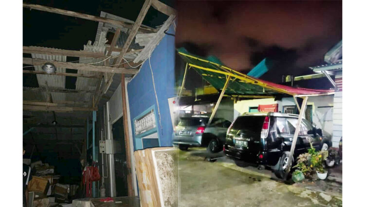 PUTING BELIUNG— Sejumlah rumah warga di Kelurahan Pasir Nan Tigo, Koto Tangah, Padang rusak parah diterjang angin puting beliung, Kamis (14/4) malam.