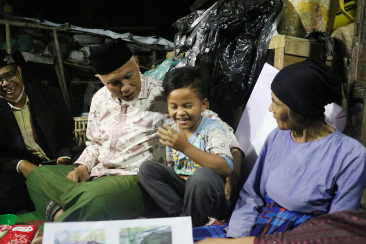 Gubernur Sumbar Sahur di Gubuk Reot Bersama Calon Pilot.