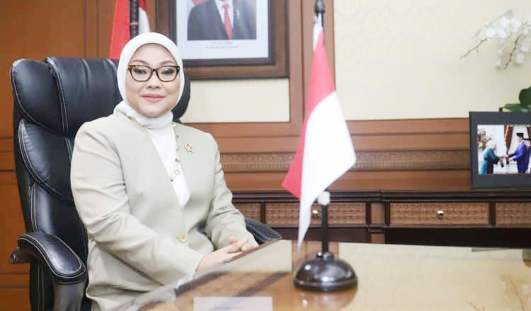 Ida Fauziyah
Menteri Ketenagakerjaan .