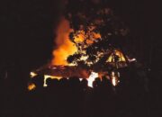 Terbakar, Rumah Permanen di Kabupaten Solok Tinggal Puing-puing