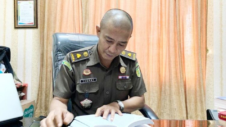 Therry Gutama
Kasi Pidsus Kejari Padang.