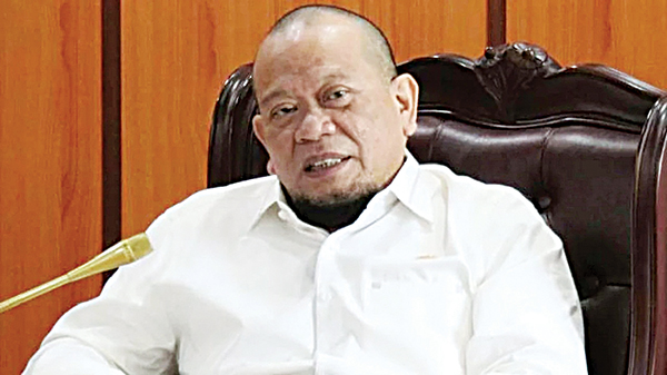 La Nyalla Mattalitti.