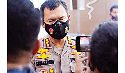 Kombes Pol Satake Bayu
Kabid Humas Polda Sumbar.