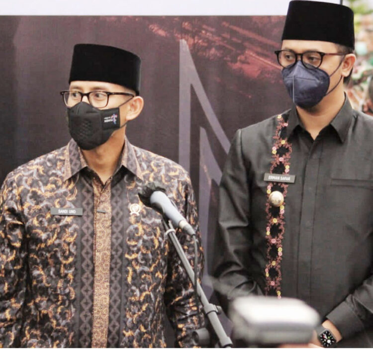 Sandiaga uno menargetkan kunjungan Wisatawan kota akan meningkat.