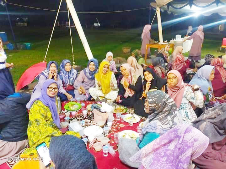 BUKBER— Guna meningkatkan tali silaturahmi antar pengurus TP PKK Kota Sawahlunto gelar buka bersama (bukber) puasa.