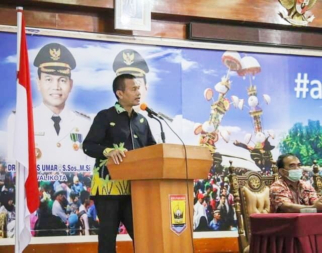 SAMBUTAN— Wako Genius Umar  memberikan sambutan usai rapat koordinasi penurunan stunting Pariaman tahun 2022.