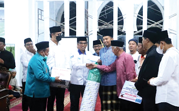 SAFARI RAMADHAN— Tim Ramadhan Pemko Bukittinggi menjalani Safari Ramadhan.