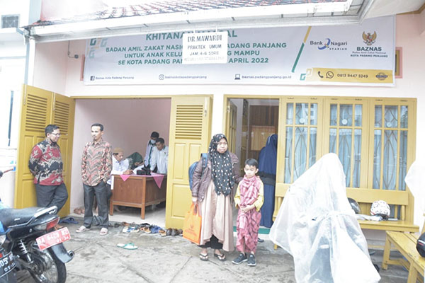 khitanan masal di padangpanjng