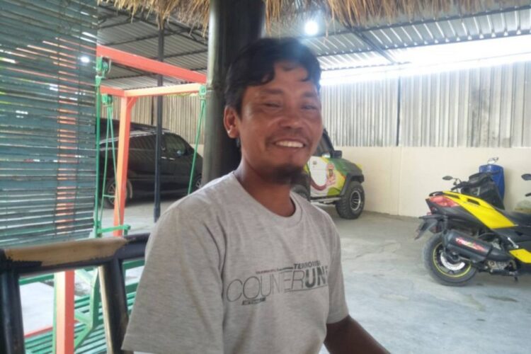 2 Begal Mati di Tangan Korbannya lalu jadi Tersangka, Kabareskrim Buka Suara 1 maq Sinta warga Desa Ganti saat di rumahnya. Ia sempat dijadikan tersangka atas tewasnya dua pelaku begal di Jalan Raya Desa Ganti, Kecamatan Praya Timur, NTB.