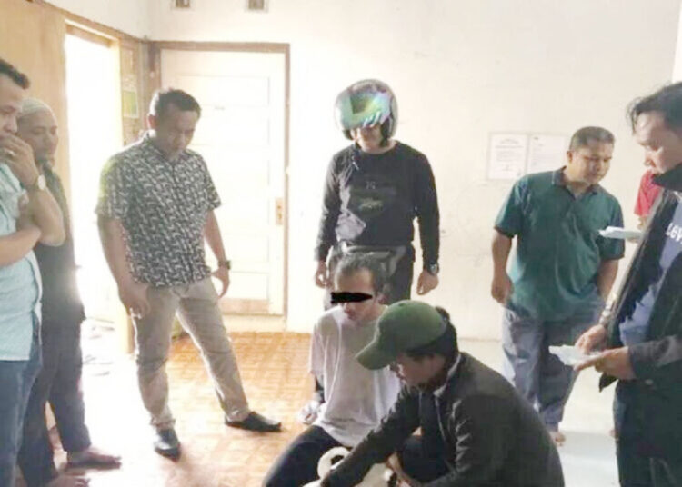 Modus Kirim Makanan Lewat JNE, Pengedar Ganja Tak Berkutik Dibekuk Polisi di Payakumbuh 1 PAKETAN GANJA— Modus kirim makanan, SN (27) nekat mengirimkan paketan ganja hingga harus berurusan dengan pihak kepolisian dari Polres Payakumbuh