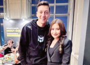 Prilly Latuconsina Makan Malam Bareng Mesut Ozil, Netizen Heboh