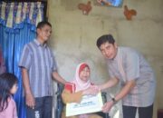 Wako Sawahlunto Salurkan Bansos ke Penderita Stroke