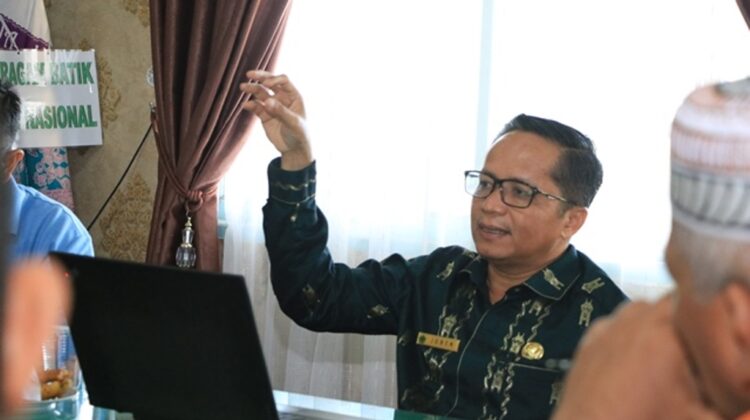 Rapat Koordinasi dengan dinas kesehatan Sumbar, Rabu (11/5) di Ruang Siskohat Kanwil Kemenag Sumbar.