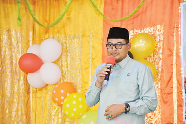 Anak Usia Dini Suka Meniru