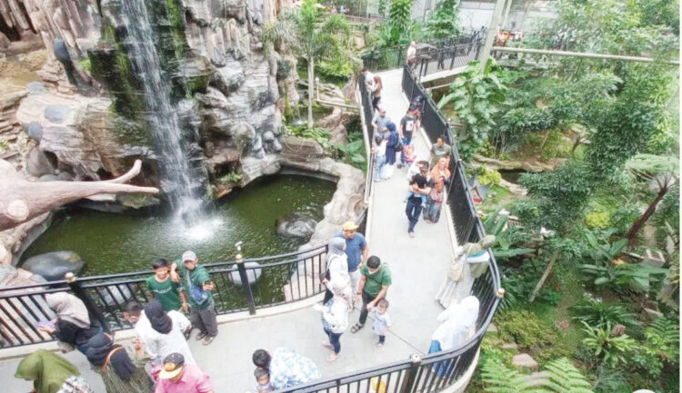 Sambut Libur Panjang, Pemko Bukittinggi Maksimalkan Objek Wisata 1 MAKSIMALKAN— Pemko Bukittinggi akan memaksimalkan objek wisata dalam menyambut libur sekolah dengan memanfaatkan kunjungan wisatawan.