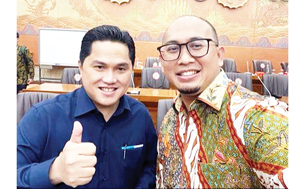 Menteri BUMN Erick Thohir bersama anggota DPR RI Andre Rosiade.