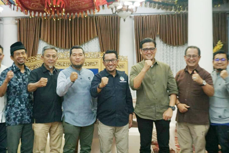 SOWAN KE INDOJOLITO KETUA IKPT DISAMBUT BUPATI