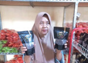 Keripik Sanjai Hadir dengan Rasa Cokelat di Bukittinggi