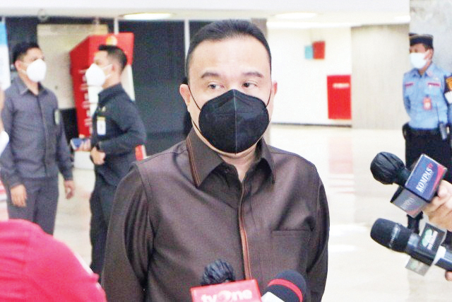 Aspirasi Legalisasi Daun Ganja untuk Medis Diterima Komisi III DPR 1 KETERANGAN—Wakil Ketua DPR Sufmi Dasco Ahmad ketika memberikan keterangan kepada wartawan usai rapat kemarin.