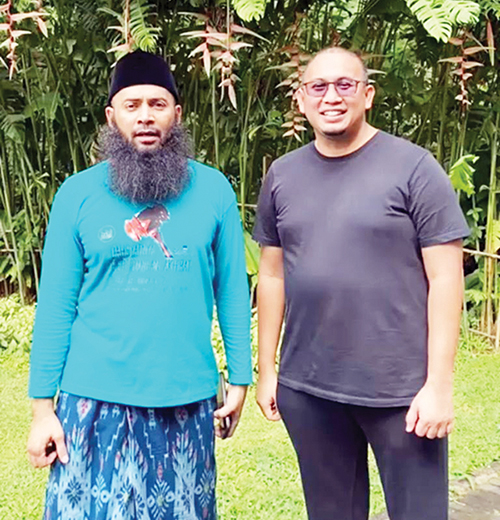 Anggota DPR RI H Andre Rosiade, bersama Dai kondang, Ustaz Dr Syafiq Riza Hasan Basalamah Lc MA.
