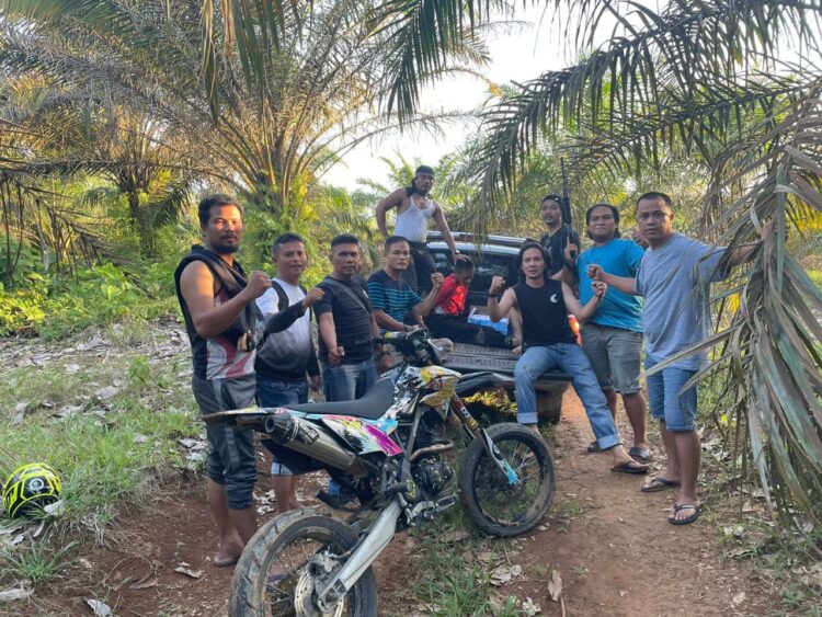 Pasca telah ditangkapnya diduga pelaku penembakan korban Danel (52) RAI 8 PT. Incasi Raya, Kenagarian Tluk Ampalu Inderapura, Kecamatan Pancung Soal, Kabupaten Pesisir Selatan, Sumatera Barat, tim opsnal Macan Kumbang Satreskrim Polres Pesisir Selatan, dan anggota Polsek Pancung Soal, Polres Pesisir Selatan.