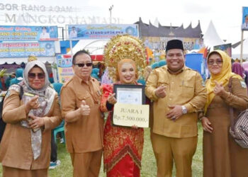 Tim PKK Padangpariaman Menuju Arena Jambore PKK 2022, Utus 21 Kontingen, Ikuti Kegiatan dengan Serius Menjadi yang Terbaik