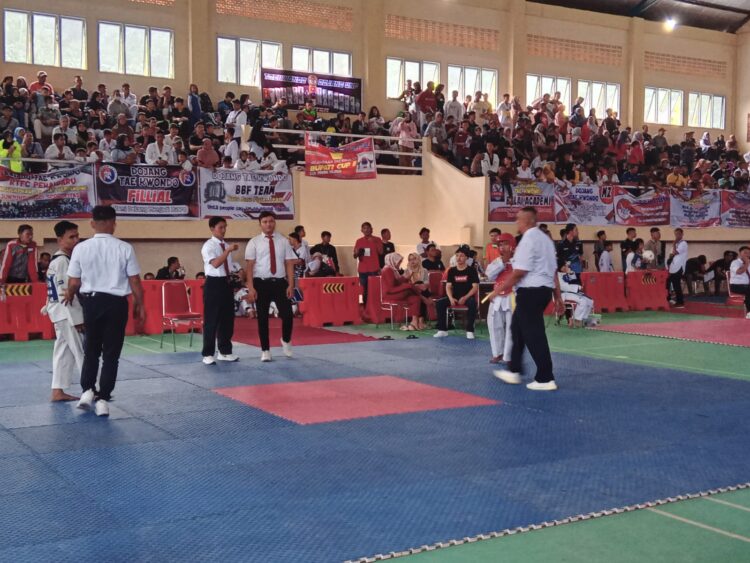 7425ce80 a701 4825 9d49 a87e4f1fcbe9