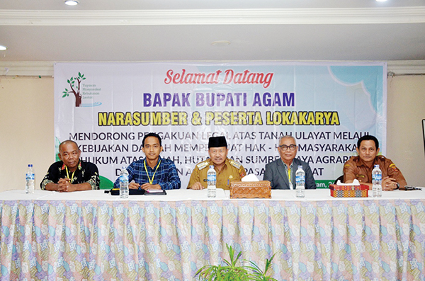 NARASUMBER— Bupati Agam Andri Warman menjadi narasumber pada lokakarya dalam rangka mendorong pengakuan legal atas tanah ulayat melalui kebijakan daerah, untuk memperkuat hak-hak masyarakat hukum atas tanah, hutan, dan sumber daya agraria