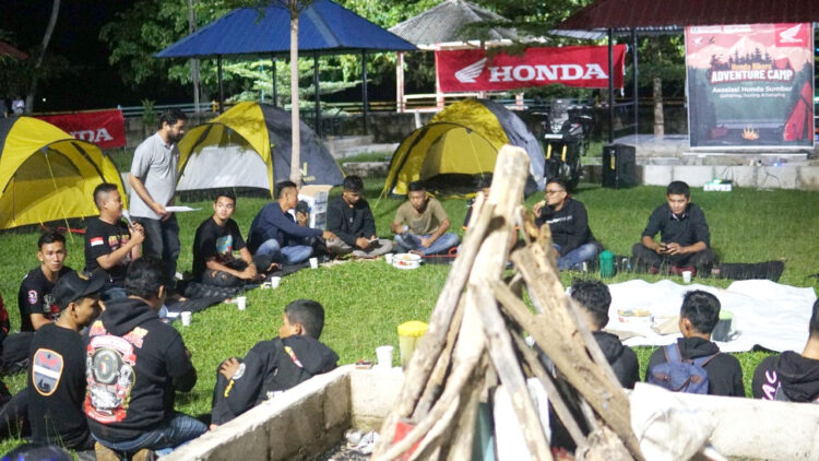 Diikuti Puluhan Anggota Komunitas, Menara Agung Gelar Honda Bikers Adventure Camp 2022 1 KESERUAN-Peserta menikmati keseruan Honda Bikers Adventure Camp 2022 yang digelar oleh PT Menara Agung.