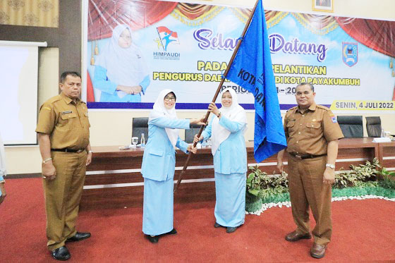 Istri Wali Kota Dilantik Jadi Ketua Himpaudi Payakumbuh