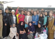 Mantan Wako Bukittinggi Diapresiasi, Serahkan Alsintan ke Kelompok Tani