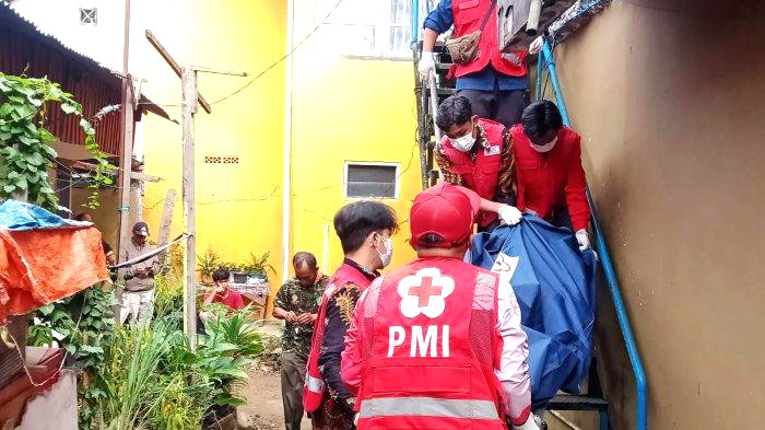 GANTUNG DIRI— Pemuda asal Jakarta ditemukan tewas di dalam kamar kos akibat gantung diri.