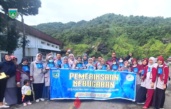 Guna melihat kebugaran pegawainya, Puskesmas Bukit Surungan (Busur) melaksanakan pemeriksaan kebugaran, kemarin di Lapangan Bancah Laweh.