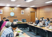 Pengacara dan Keluarga Irjen Ferdy Sambo Datangi Dewan Pers, Wartawan Diminta ke Luar