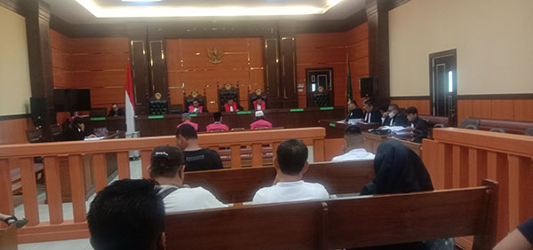 KORUPSI KONI— Suasana sidang lanjutan dugaan korupsi KONI Padang yang beragendakan jawaban JPU Kejari Padang atas eksepsi terdakwa Agus Suardi.