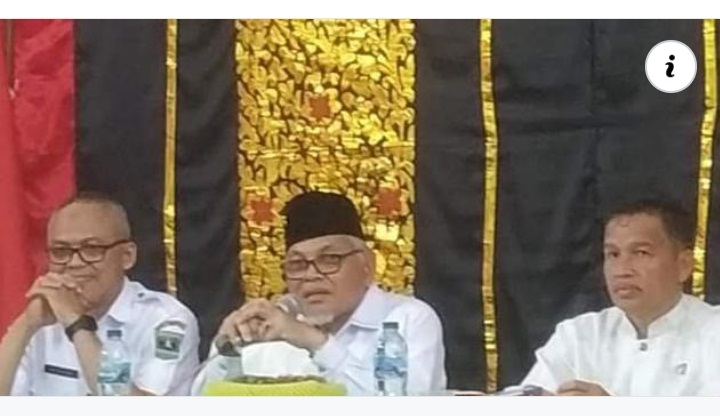 BANTUAN— Wakil Wali Kota Zohirin Sayuti menyampaikan perihal bantuan Rp30 miliar yang dikucurkan UNP.