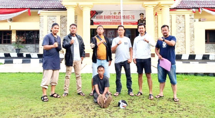 Ngaku untuk Operasional Perusahaan, Raplis Nekat Larikan Mobil Rental lalu Digadaikan 1 GELAPKAN MOBIL— Pelaku Raplis (45) ditangkap jajaran Polsek Lubuk Begalung atas kasus penggelapan mobil rental.