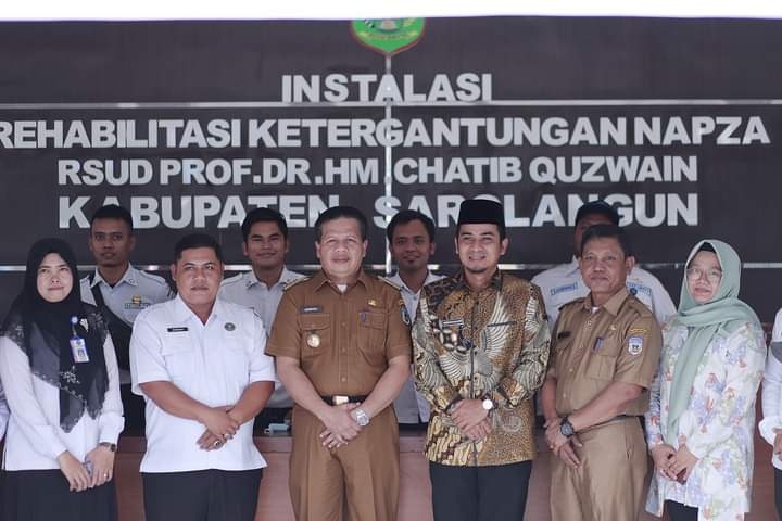 KUNJUNGI—Wakil  Wali Kota Solok Ramadhani Kirana Putra disambut pejaat terkait dalam  kunjungan ke Pemkab  Sarolangun Provinsi Jambi.