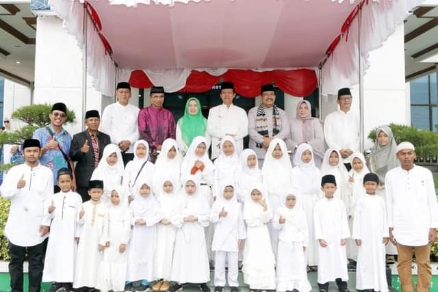 PERINGATAN 1 MUHARRAM— Wako Genius Umar  dan Wawako Mardison Mahyuddin saat peringatan 1 Muharram.