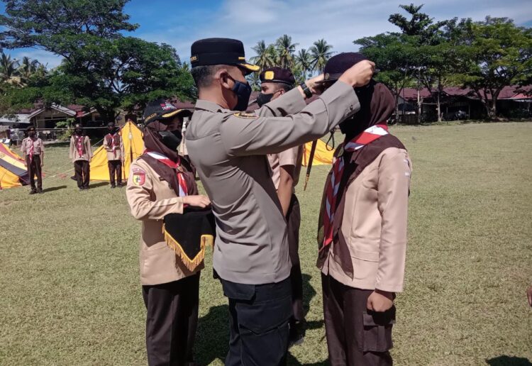 kebersamaan Kapolres Pesisir Selatan AKBP. Novanto Taryono, SH., S.I.K., MH melantik dan menguhkan Saka Bahayangkara Polres Pesisir Selatan, angkatan ke - III.