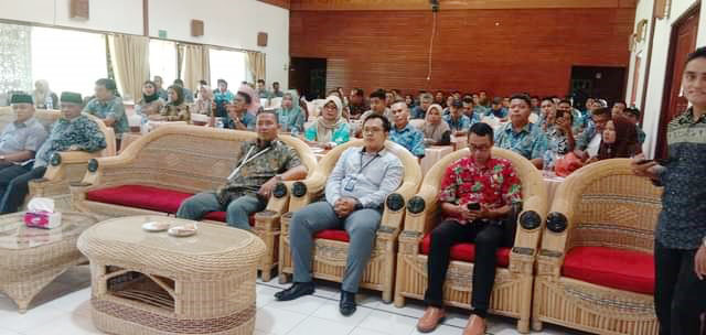 WORKSHOP— Perusahaan Air Minum Daerah (PDAM) Kabupaten Padangpariaman melaksanakan workshop manajemen risiko untuk semua karyawan.