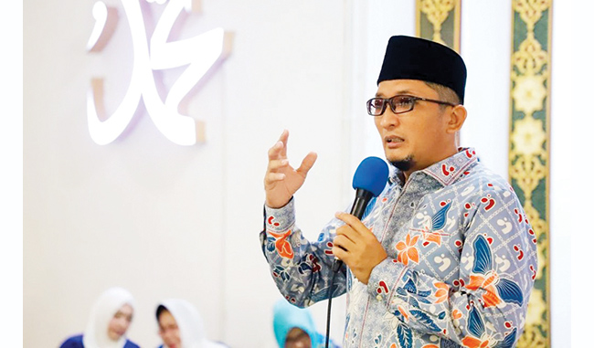 Sektor Pariwisata Sumbar makin Menggeliat, Hendri Septa Raih The Best Achievement Peduli Wisata Awards 2022 1 Hendri Septa
Wali Kota Padang