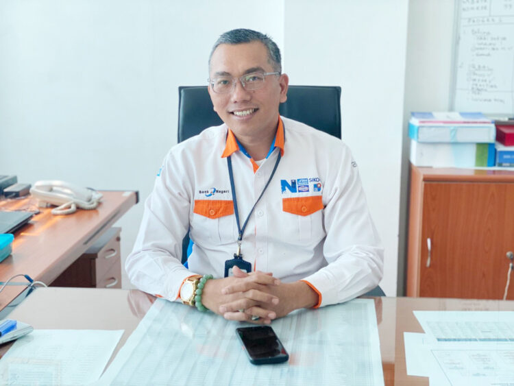 Pemimpin Cabang Bank Nagari Bandung Yofwira Yazid.