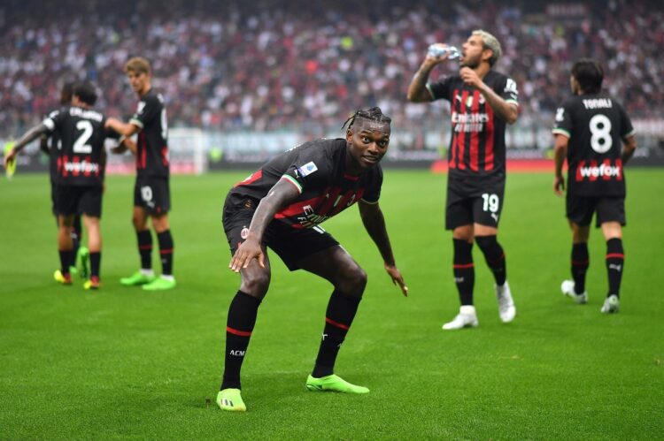 SELEBRASI-Pemain AC Milan Rafael Leao melakukan selebrasi usai mencetak gol ke gawang Inter Milan. dalam pertandingan yang berkesudahan 3-2 untuk tuan rumah, Rafael Leao berhasil mencetak brace plus satu gol lainnya dari Oliver Giroud.