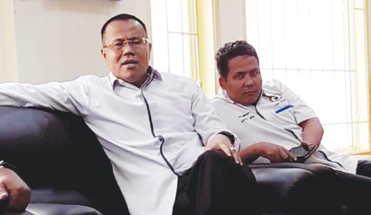 STMIK Indonesia Resmi Berganti menjadi Universitas Metamedia 1 STMIK INDONESIA MENJADI UNIVERSITAS— Rektor Universitas Metamedia Masyhuri Hamidi pada sesi jumpa pers kepada awak media menjelaskan perubahan status STIMIK Indonesia ke Universitas Metamedia, Senin (19/9).